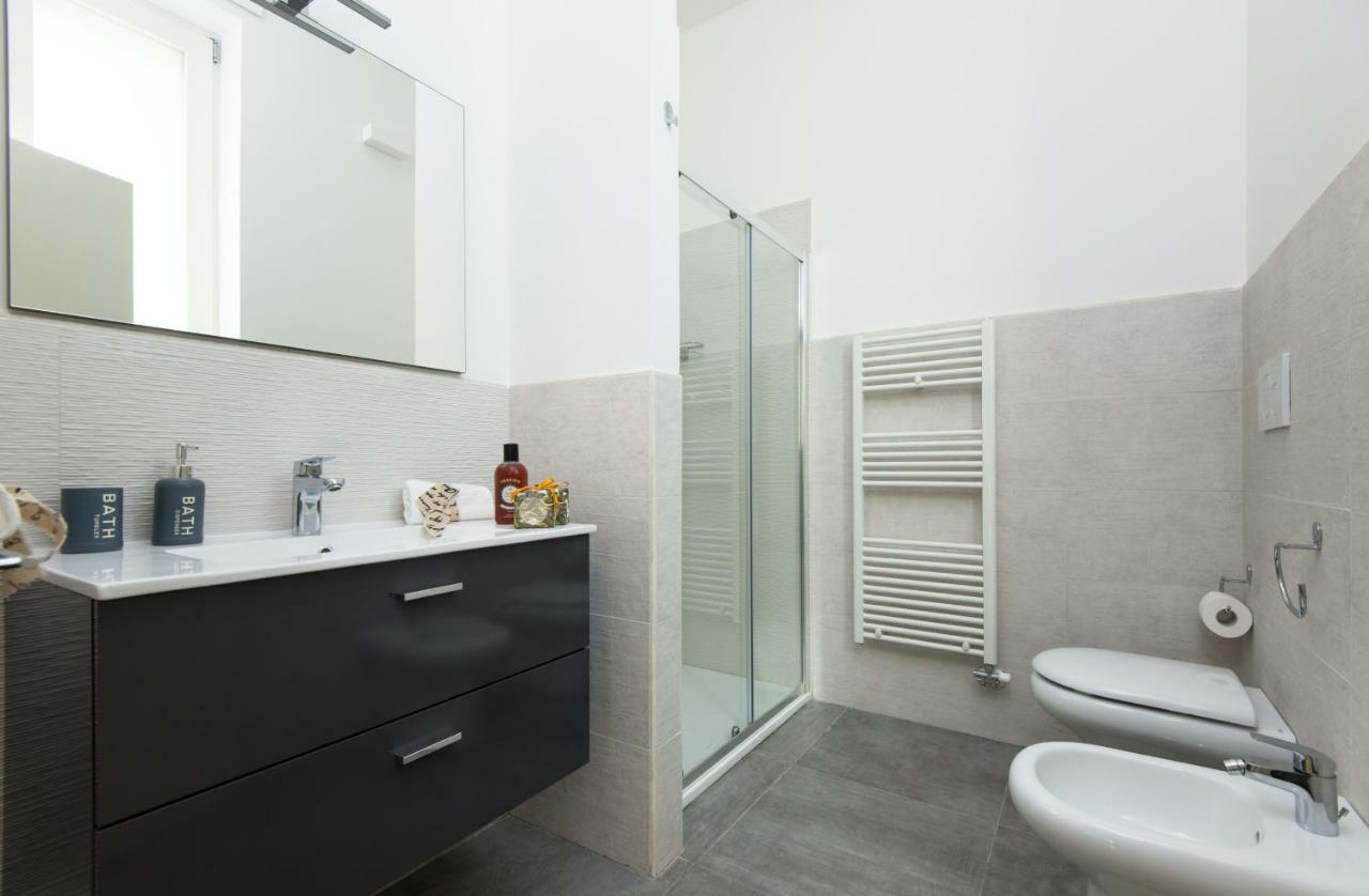 Double Room,853302260:JPEG